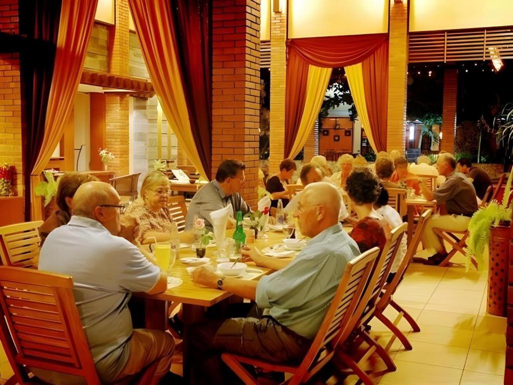 Nyiur Resort Hotel Pangandaran Kültér fotó
